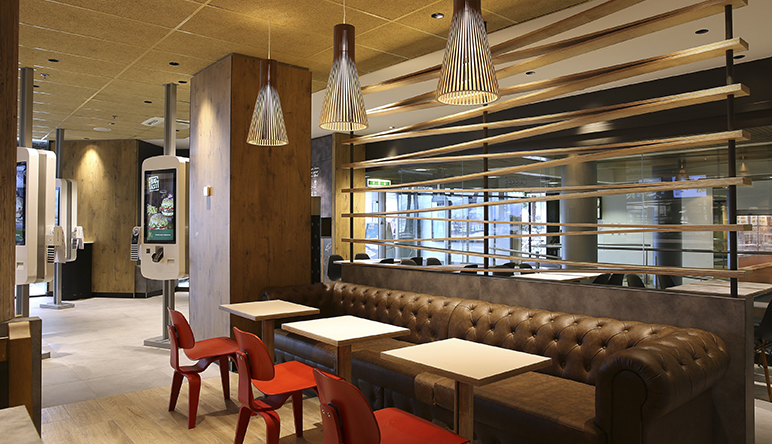 Décor restaurant Wood and Stone