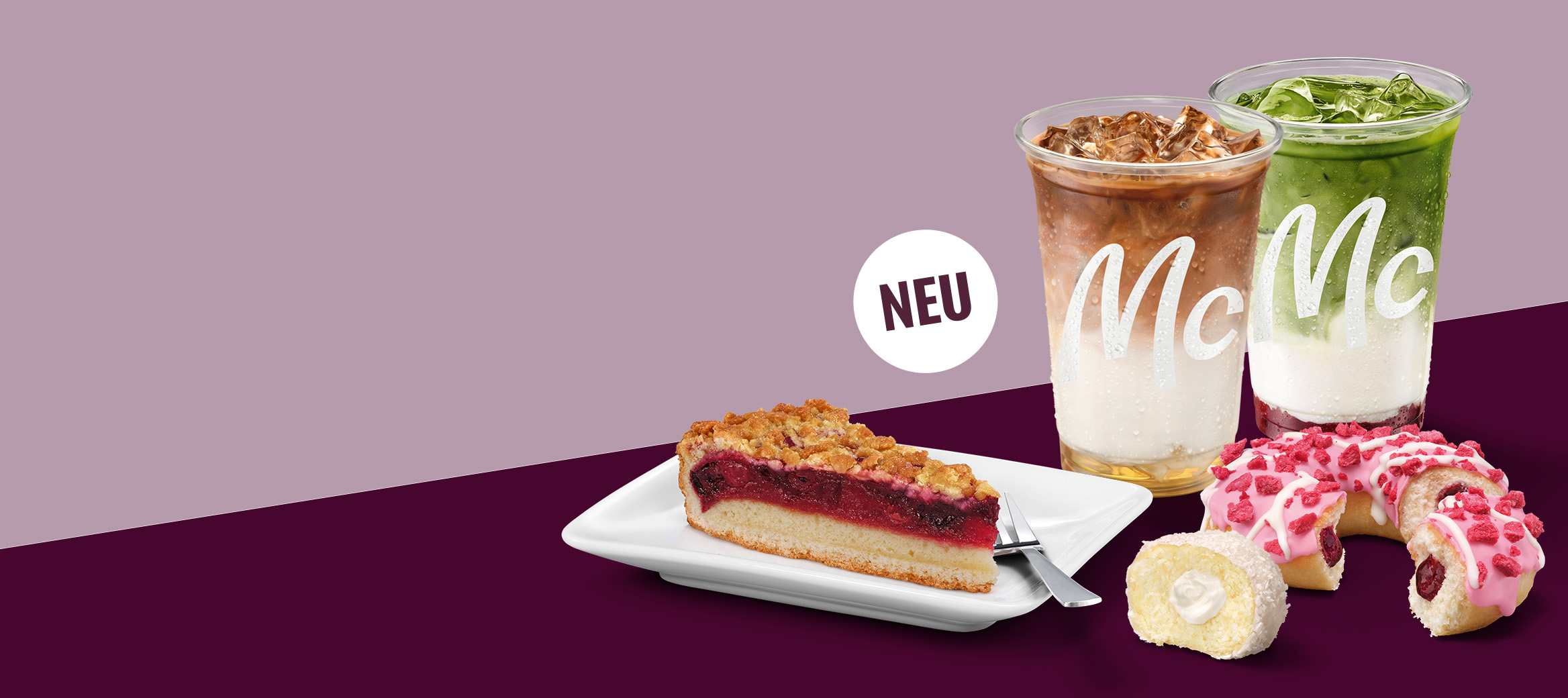 Zum Beispiel unseren cremigen Iced Latte Caramel und unseren fruchtigen Kirsch-Streuselkuchen – zusammen noch besser.