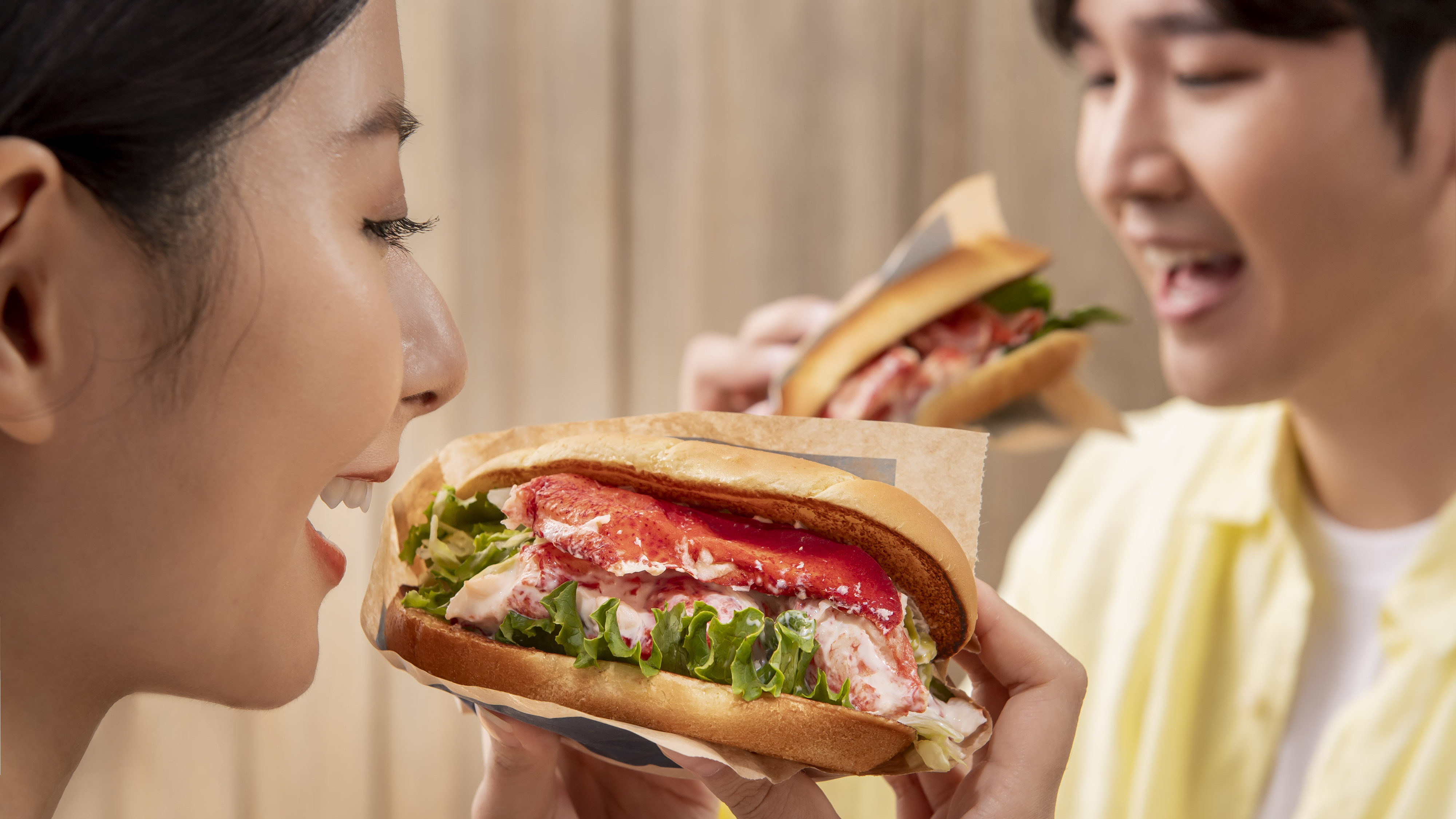 今夏最驚豔的美食饗宴，麥當勞超話題新品「螯龍蝦堡」千萬別錯過！